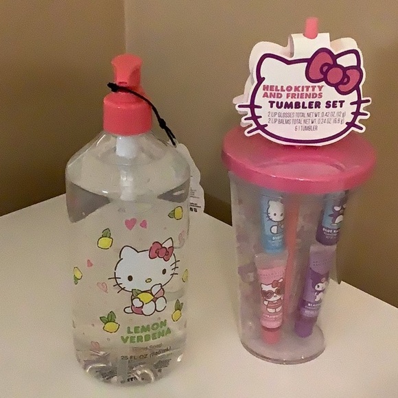 Hello Kitty & Friends Eyeshadow Palette, Lip Balm Set, Tumbler, Liquid Soap New - Picture 9 of 9